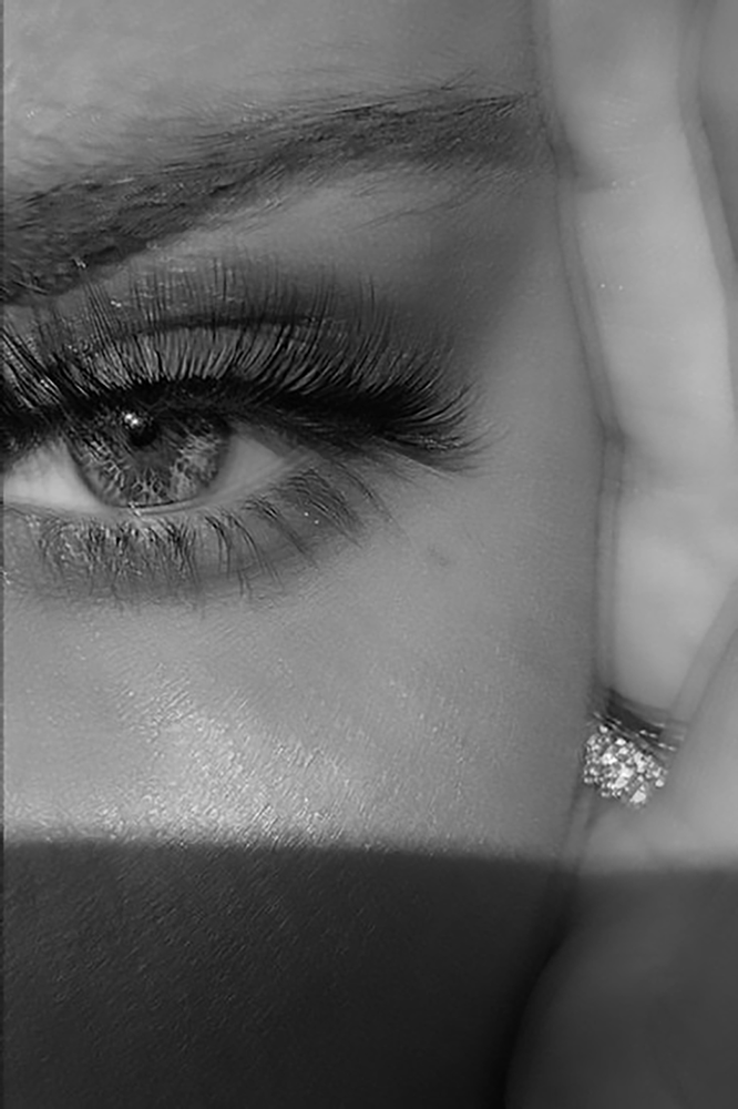UV LASHES