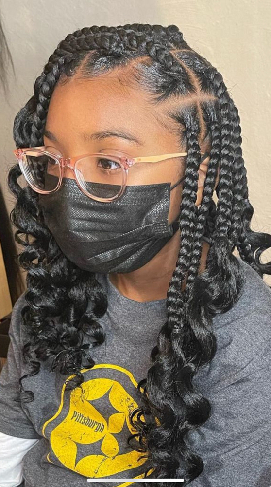 Kids Jumbo Knotless With Curls