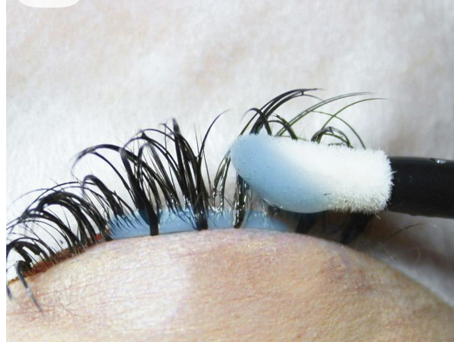 Lash Removal