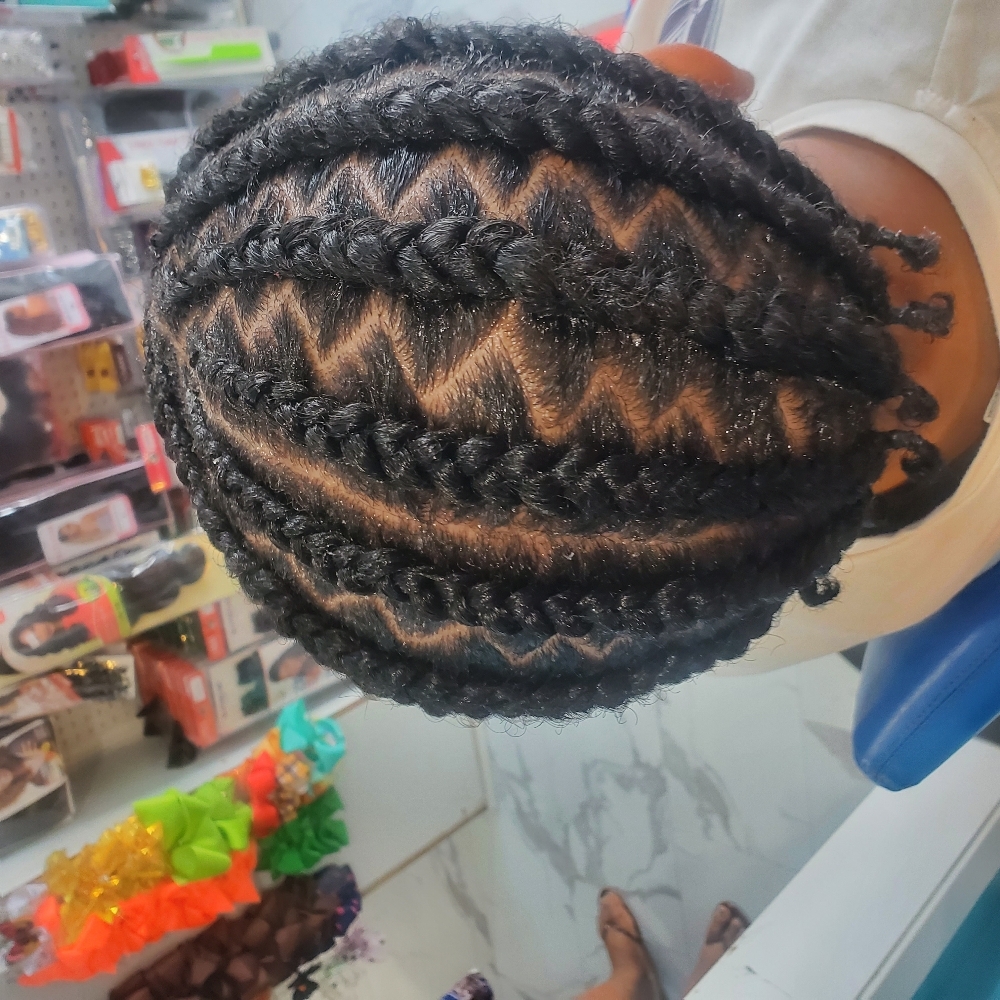 Zigzag at Djina  Braiding in Grand Prairie, TX