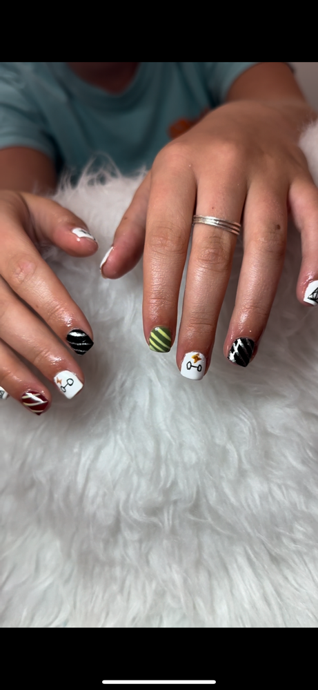 KIDS MANICURE