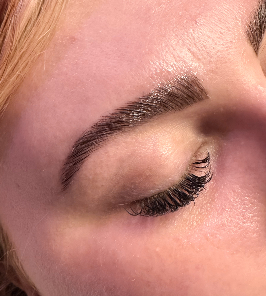 Eyebrow lamination + tint
