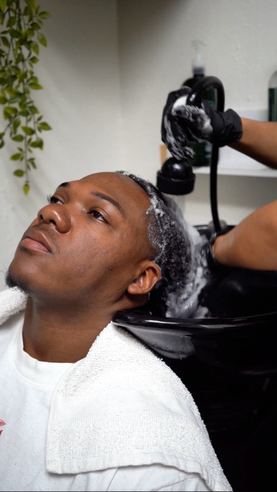 Loc Repair at Cyn Blends Barbering + Loc Studio in Long Beach, CA