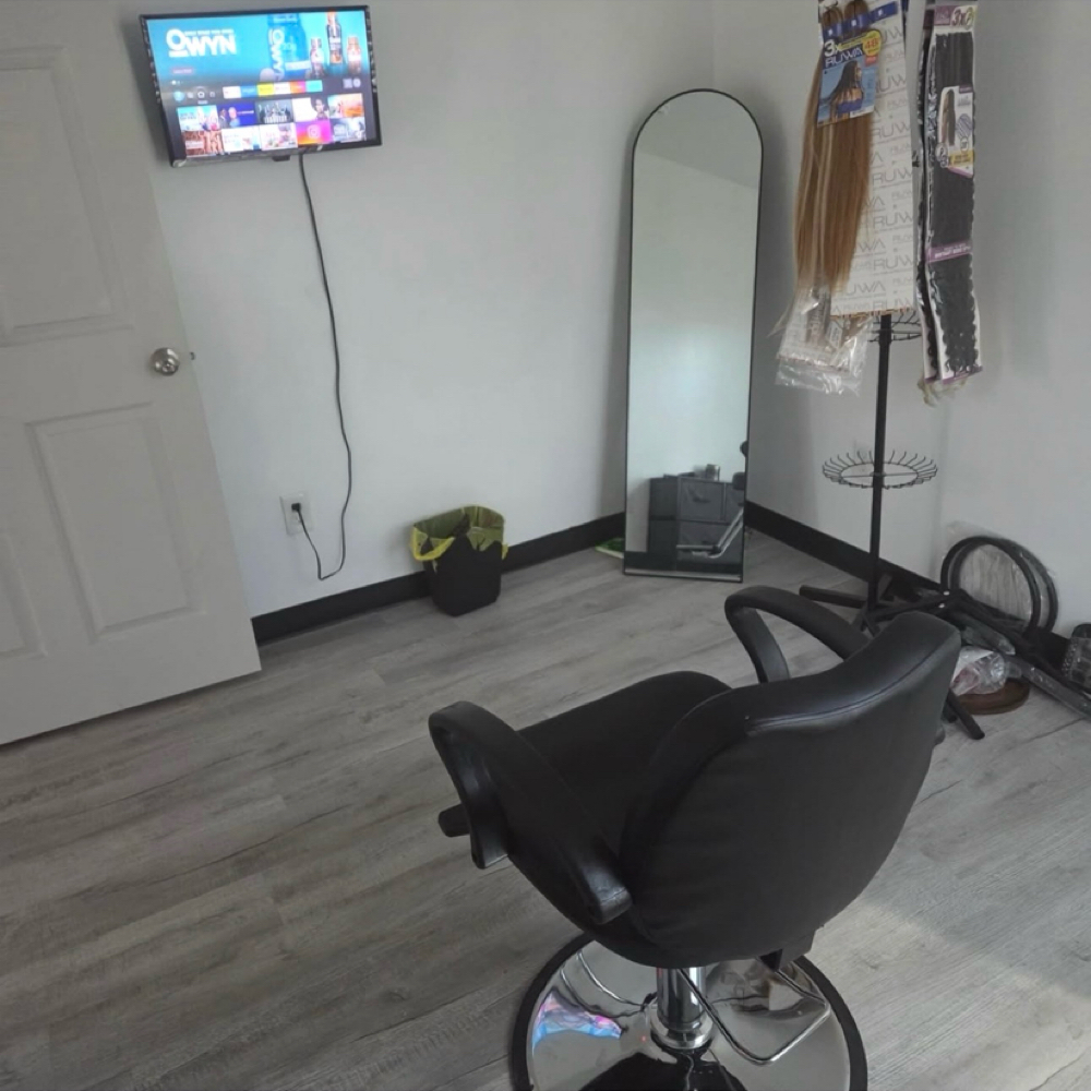 Rent A Room at La Beauty Lab 8.2 in Hopewell, VA