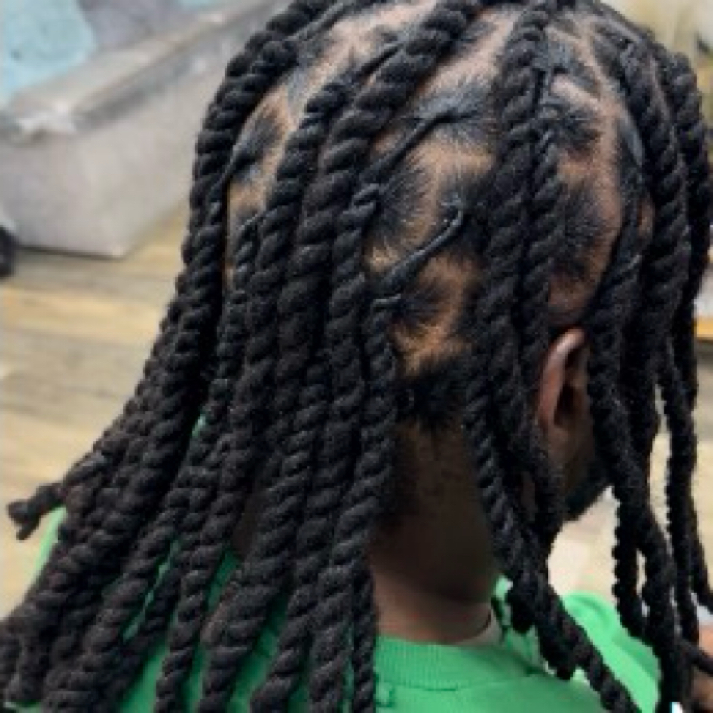 Dread Re-Twist at Terika’s Beauty & Spa in Bloomfield, NJ