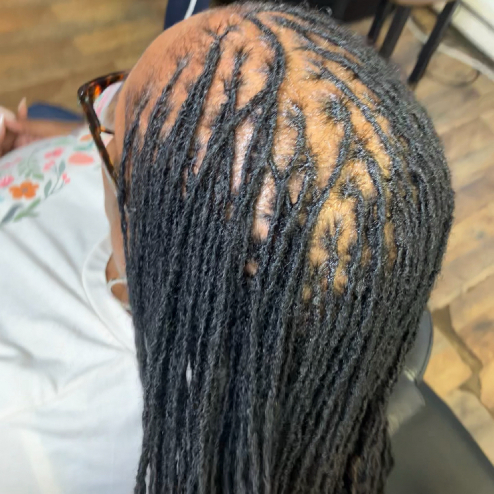 Loc Interlock at Loc’d Artis in Waverly, VA