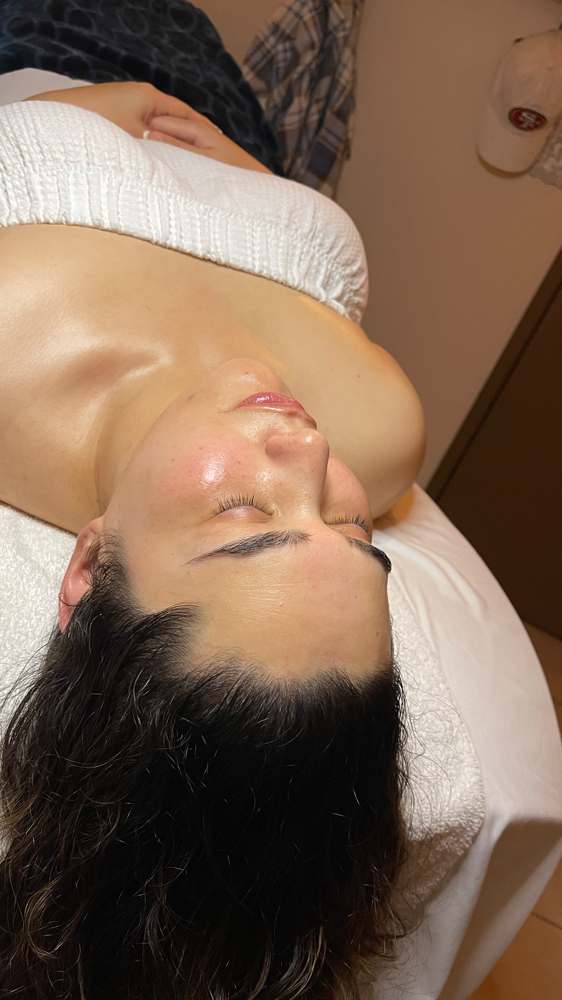 Special intro, Essential Facial