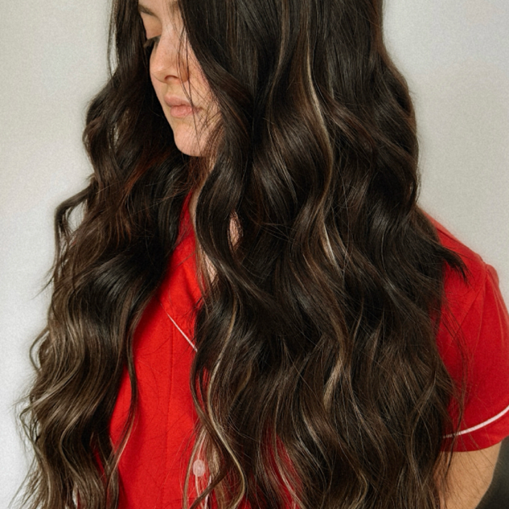 ʜɪɢʜʟɪɢʜᴛ/ʟᴏᴡʟɪɢʜᴛ at hair by lynds in Pine Knot, KY