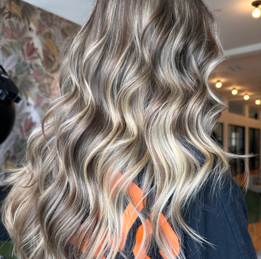 Moonshift at The Moth Room in Lakewood, OH