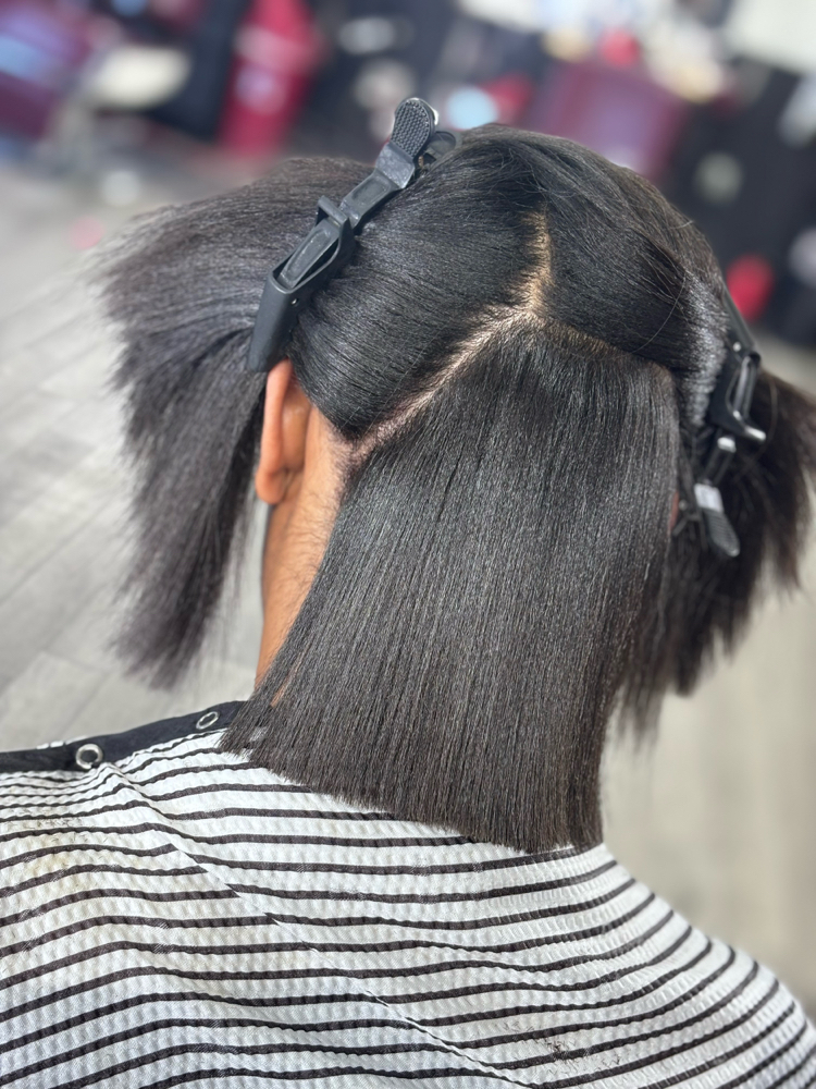 Women’s Haircut at Addiction’s Salon in Bowling Green, KY