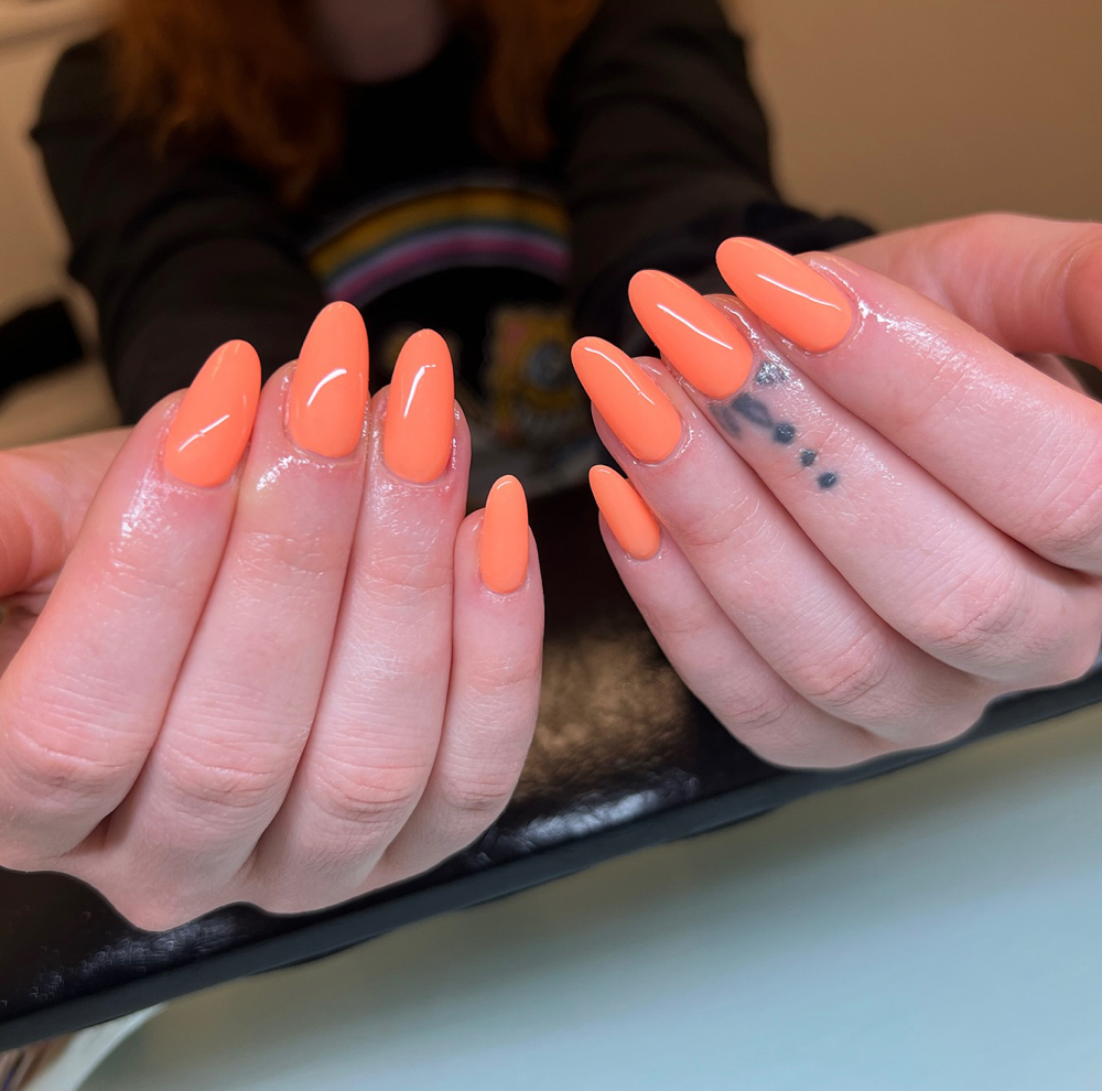 Long Structured Gel Mani