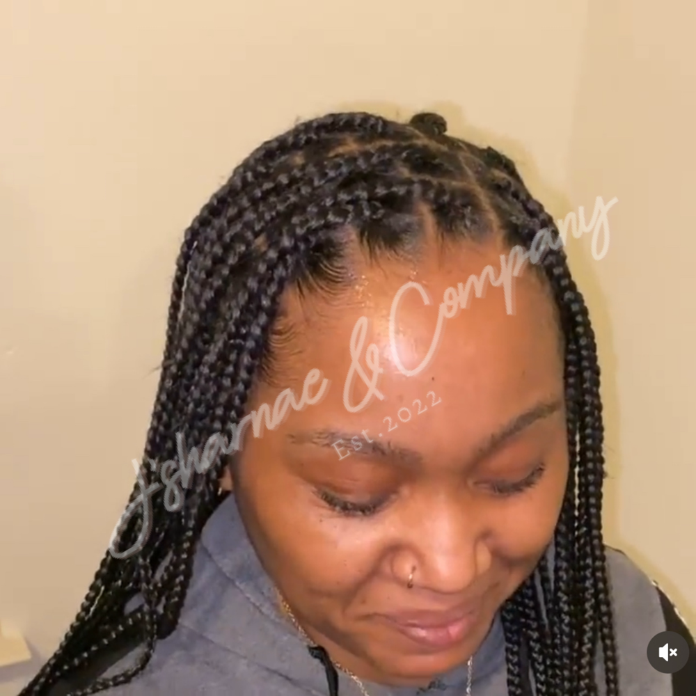 MEDIUM KNOTLESS (BUTT LENGTH)