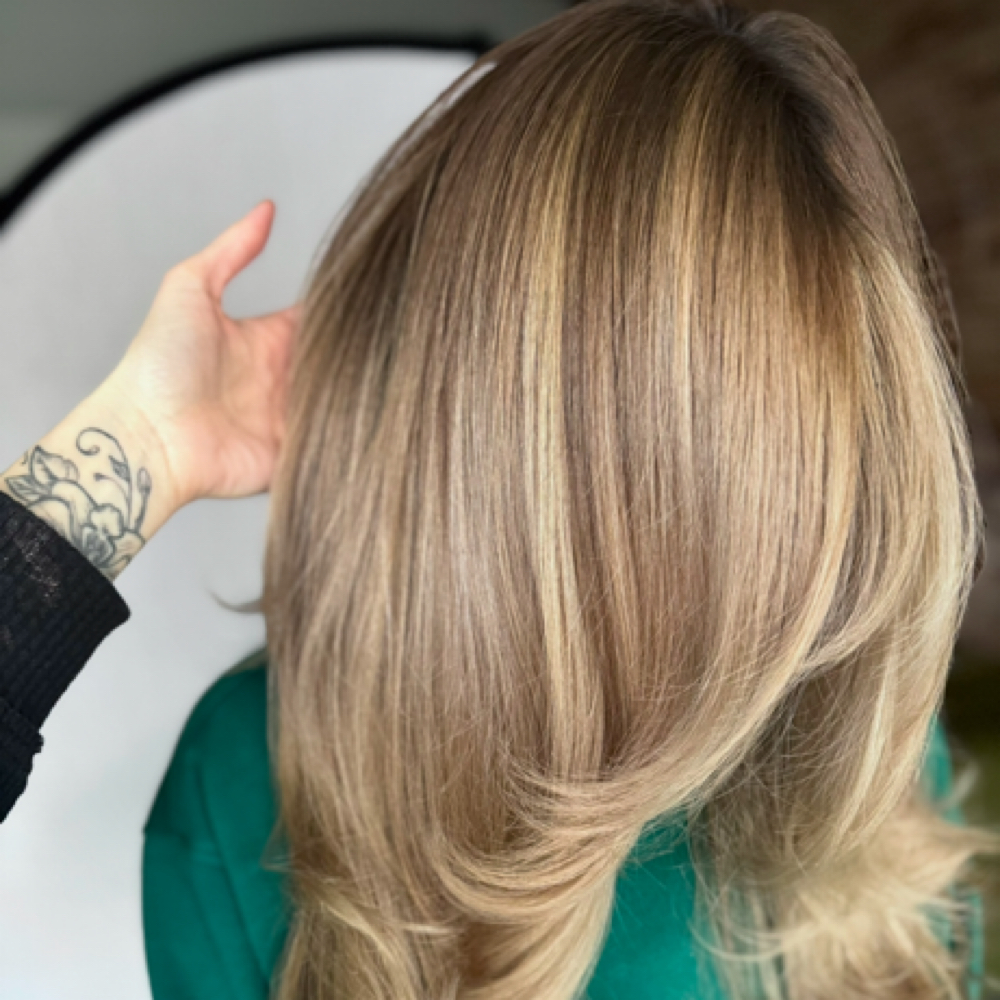 Root Retouch With Hi Lights at Kaylin Warren in Weedsport, NY