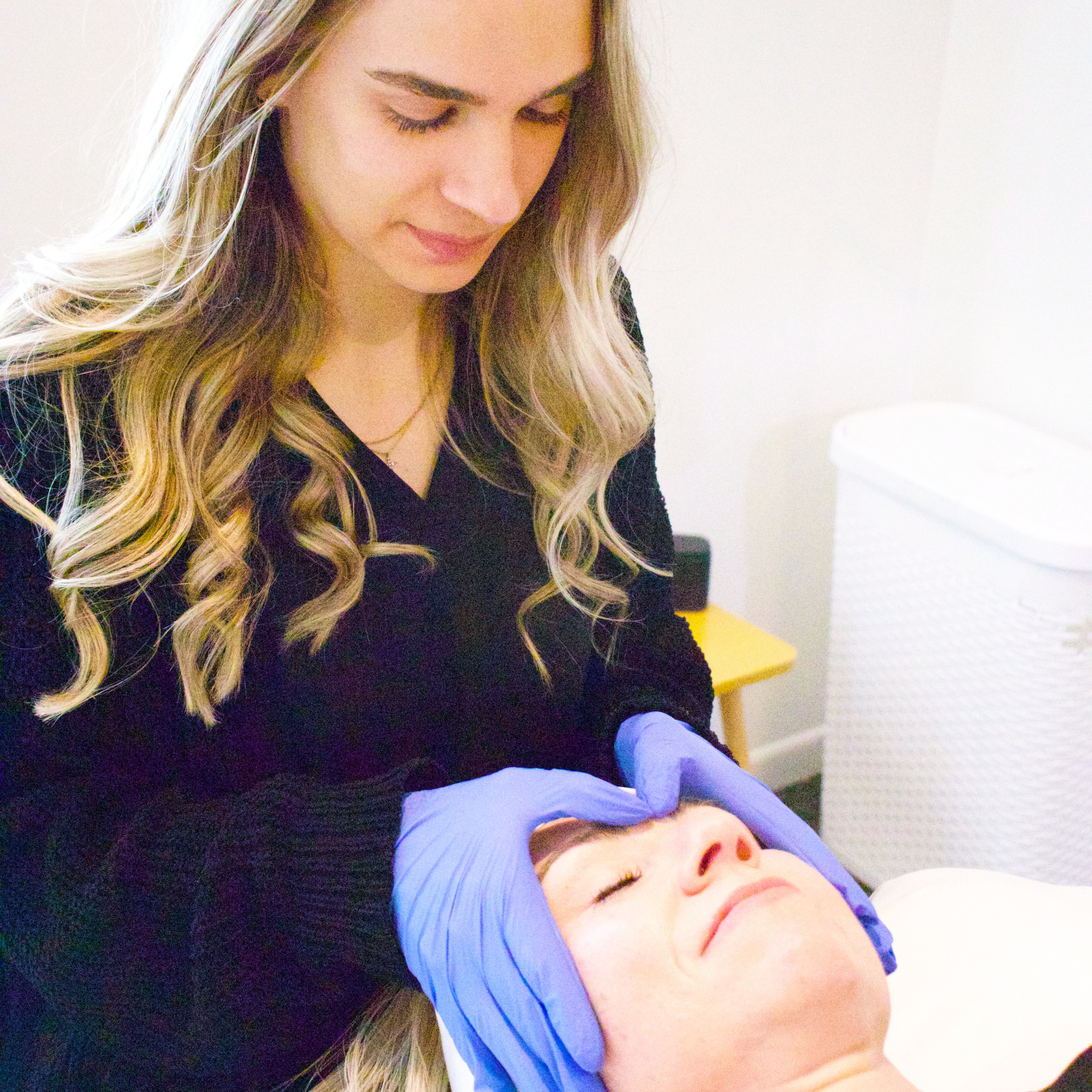 Express Radiance Facial