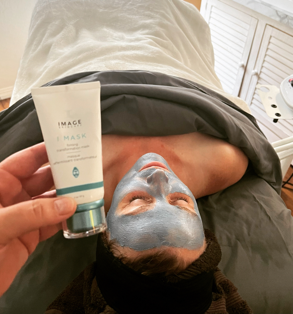 Luxury Facial (60 Min)