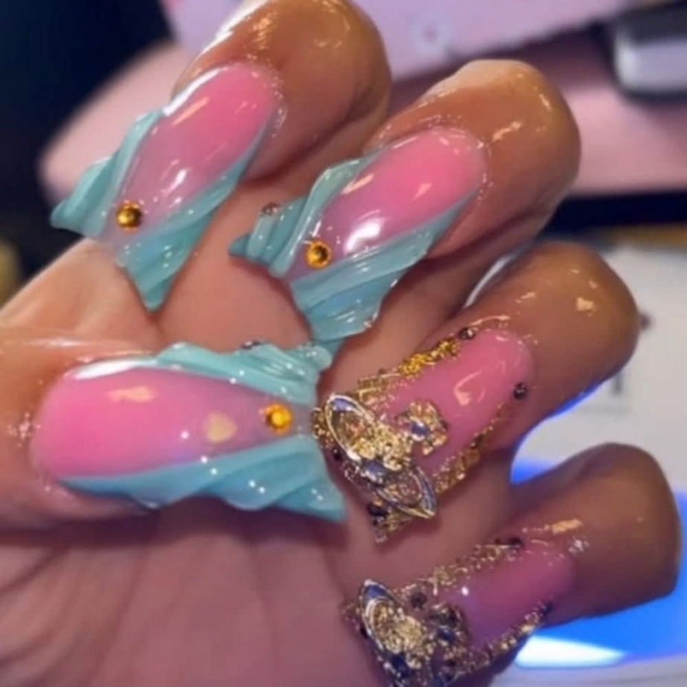 Long Full-Set at Pretty Herr Nailz in York, PA