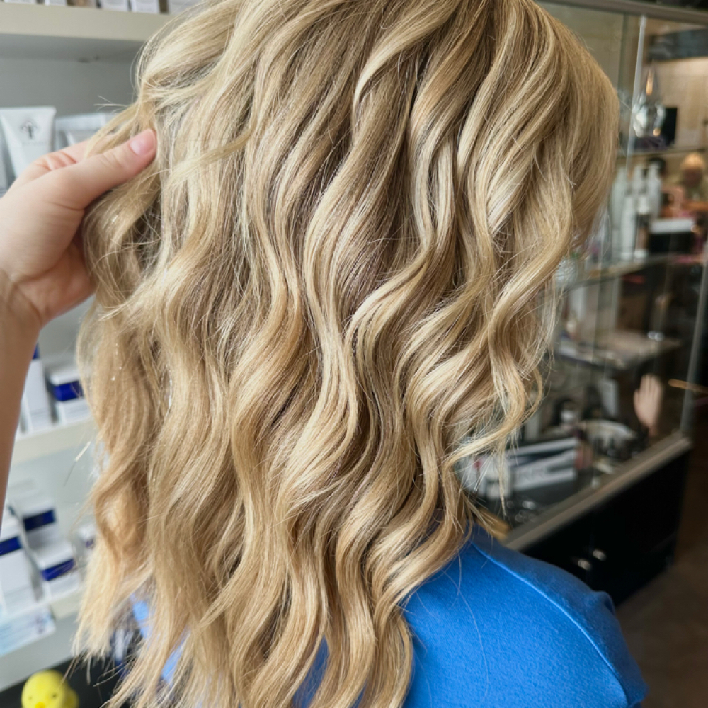Womens cut,style,wash at Kinsley Norris in Owensboro, KY