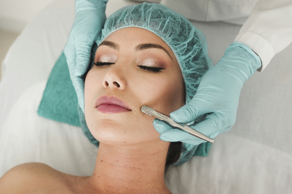 Microdermabrasion Deluxe Facial