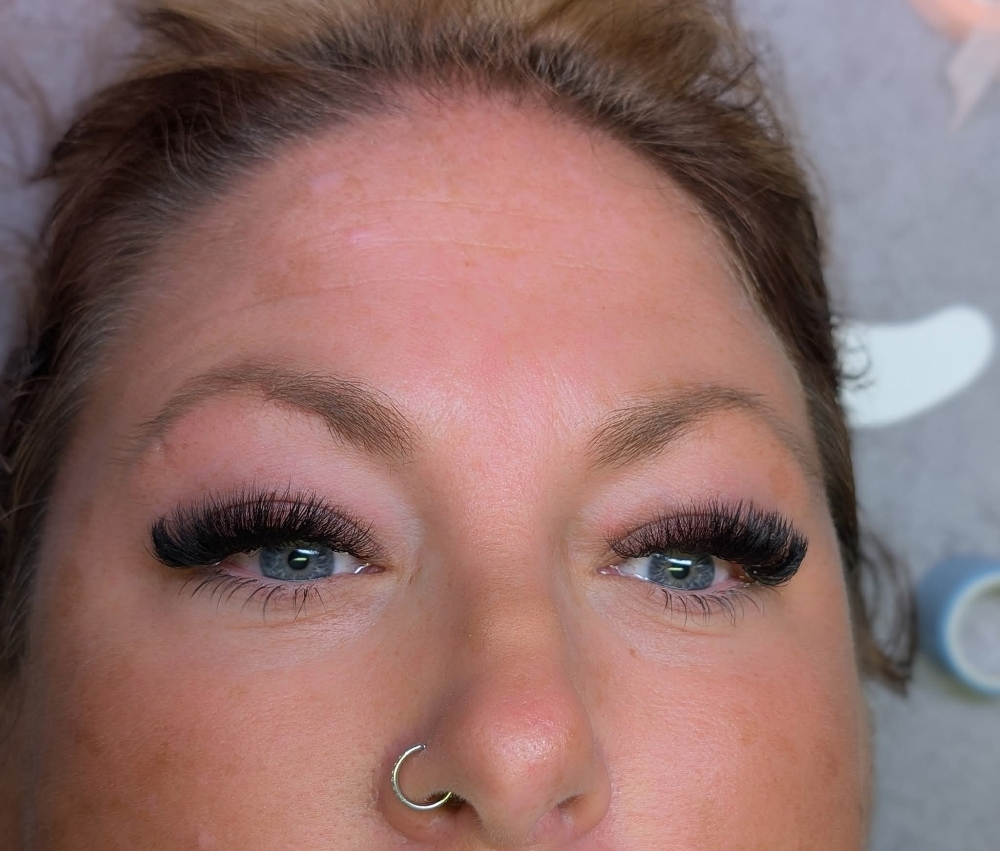 Bottom Lashes at Drop Dead Aesthetic in Farmington, PA