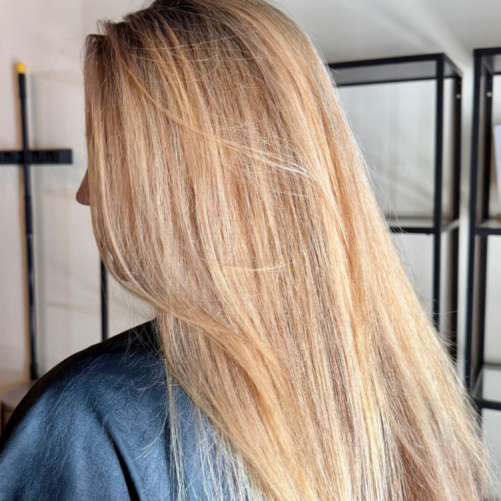 Full Highlights Or Balayage at Pink Door Salon in Taylor, MI