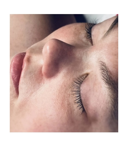 LASH LIFT & TINT