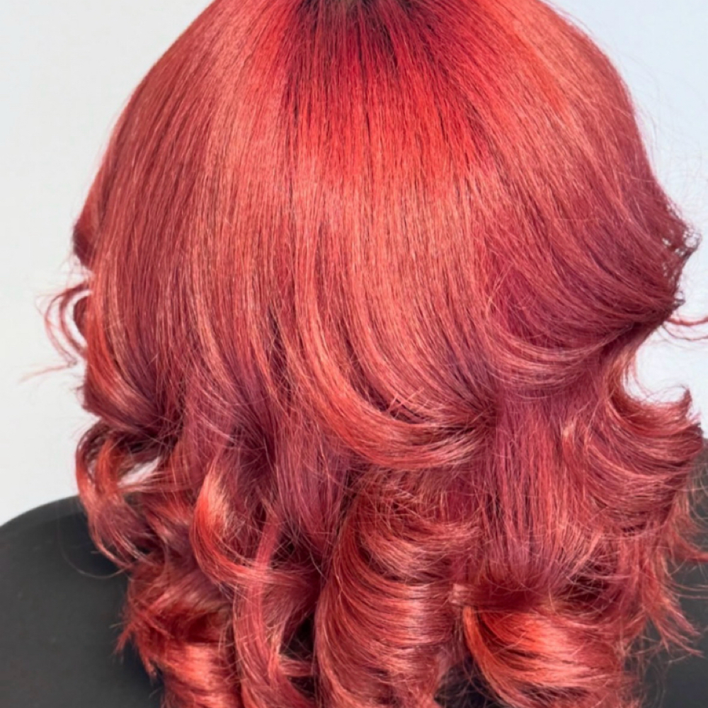 SIGNATURESILKPRESS(EmergingStylist) at Texture House Salon in Spring, TX