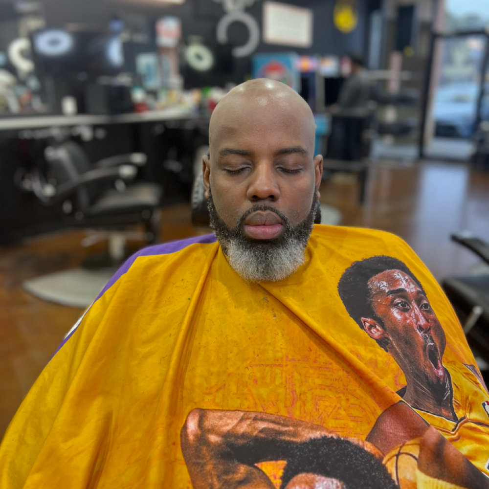 Line up/ Beard Trim at Krispy Kutz in Sandy springs, GA