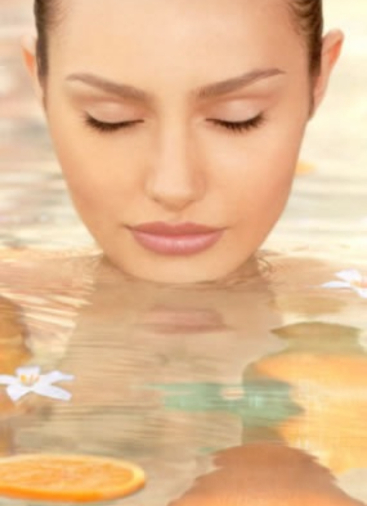 Anti-Aging  Brightening  Facial