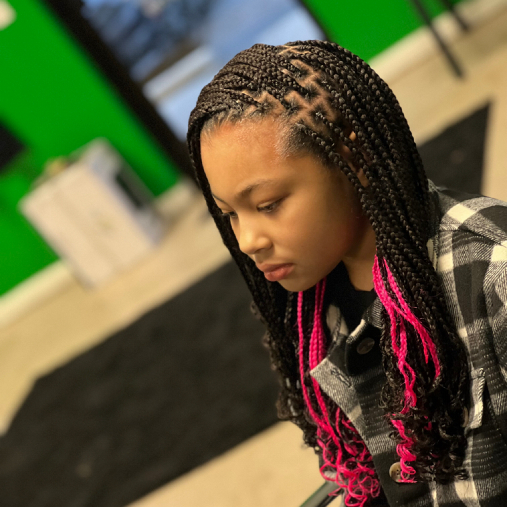 Knotless No Boho Midback at Ohana’ Beauti Salon in Anderson, SC