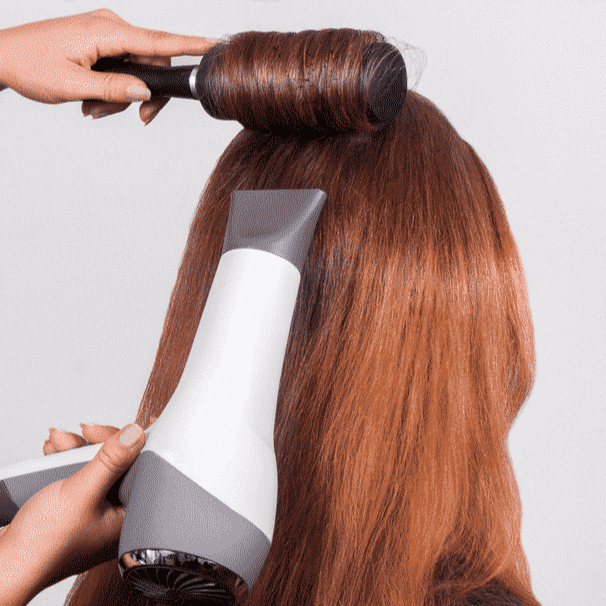 Wash & Blowout at Zon Salon in Wyandotte, MI