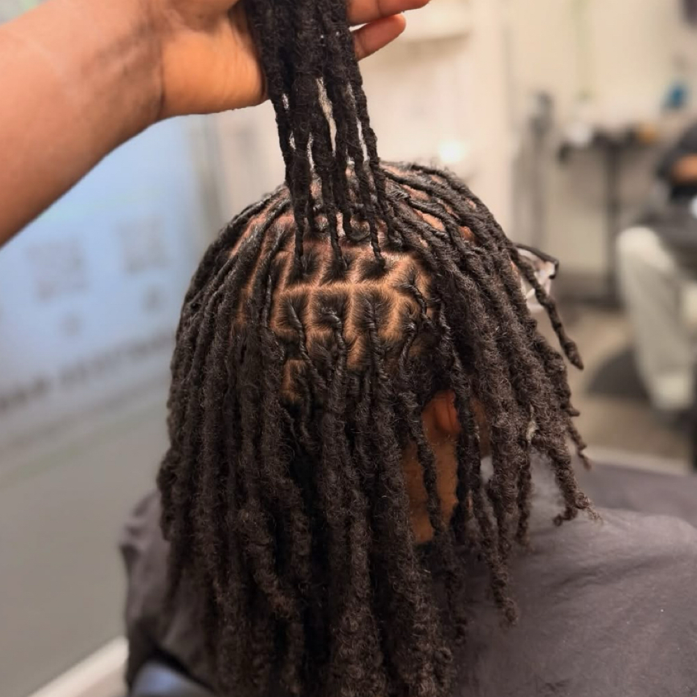 Loc Repair Service at Lux tHAIRapy by ThickVixen in District Heights, MD