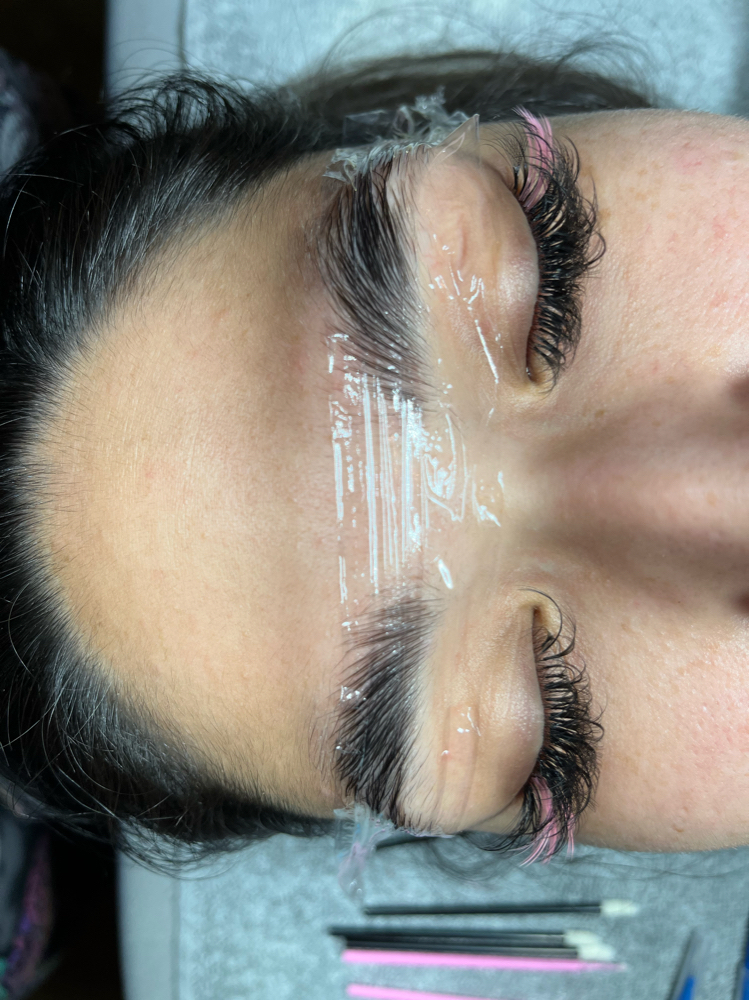 Eyebrow Lamination