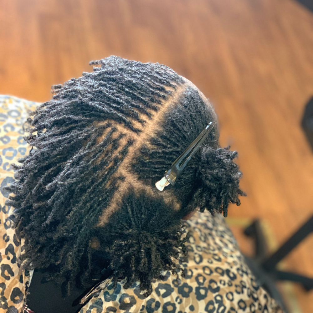 Sister Lock Retighten 8-9 Weeks at Signatures Loc Studio in Fort Mill, SC