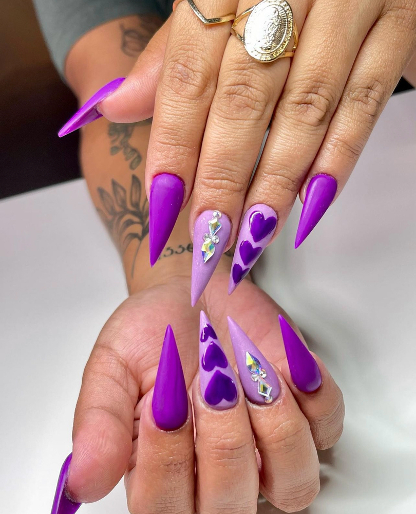 Almond Or Stiletto Shape