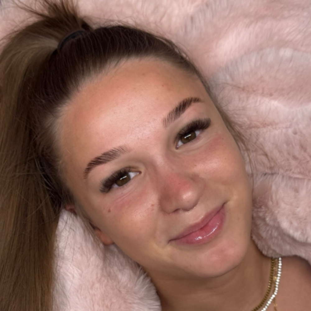 Lash Extensions - Full Set at The Wax & Lash Moughal in Scottsdale, AZ