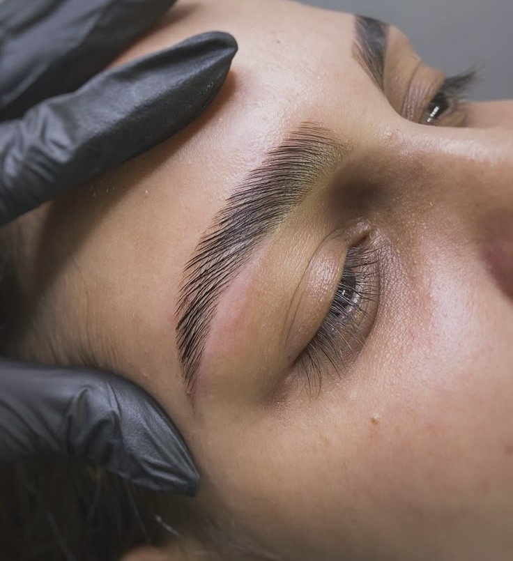 Brow Lamination (Full Brow Transfor