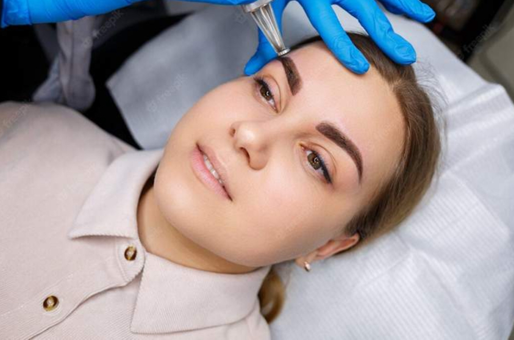 Eyebrows Tattoo Removal