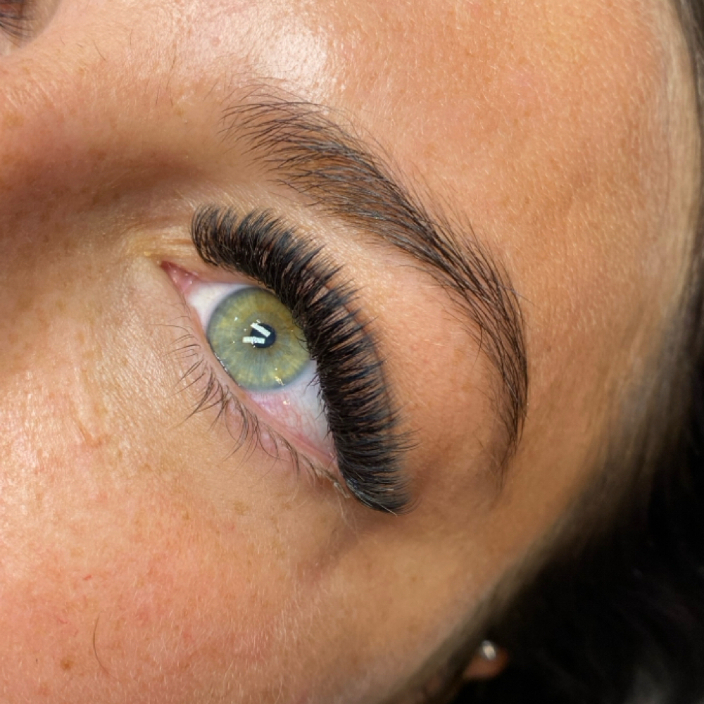 One Hour Volume Fill at Lash Bar in Preston, CT