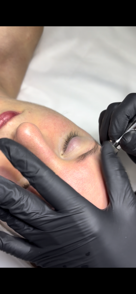 Women’s Basic Facial