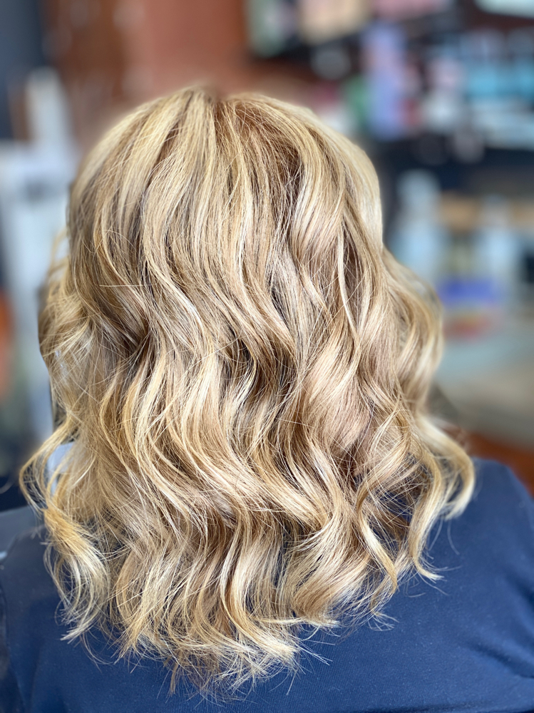 Blowout + Styling Coaching