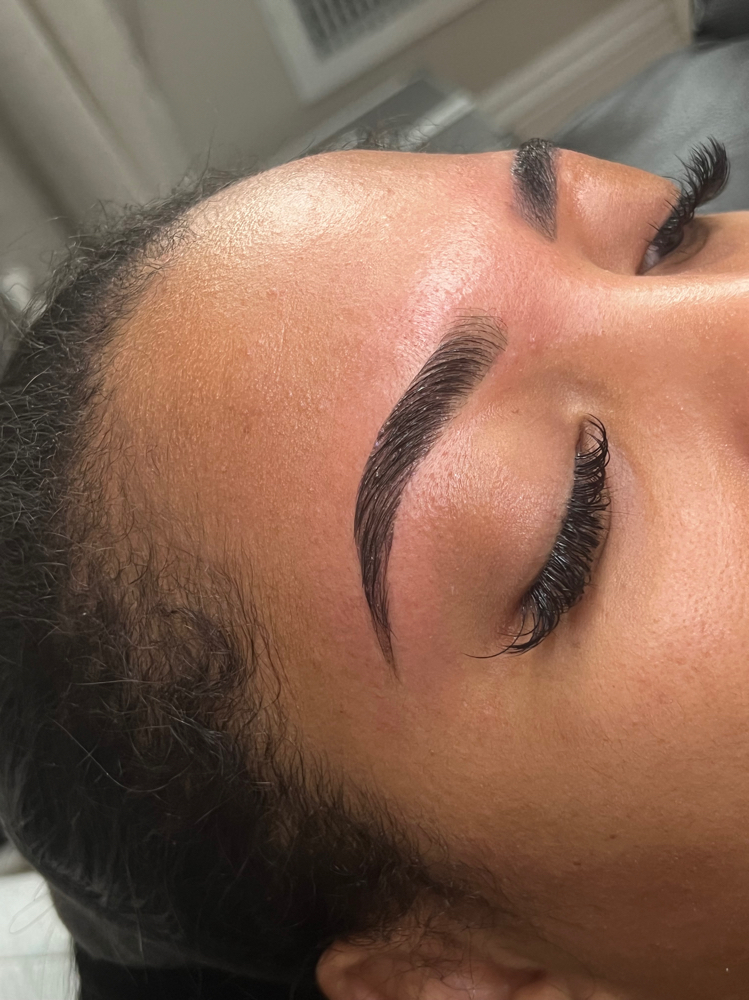 Brow Shape And Tint