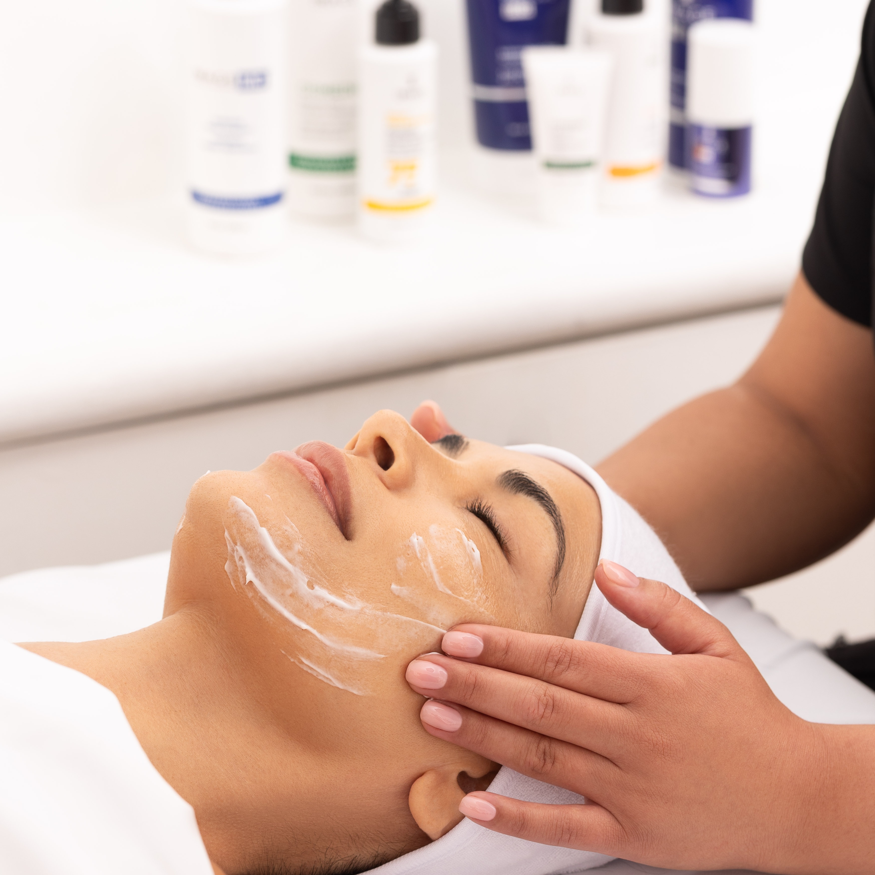 Express Facial Refresh - 30 Min at Graceful Skin Facial Studio in Magnolia, TX