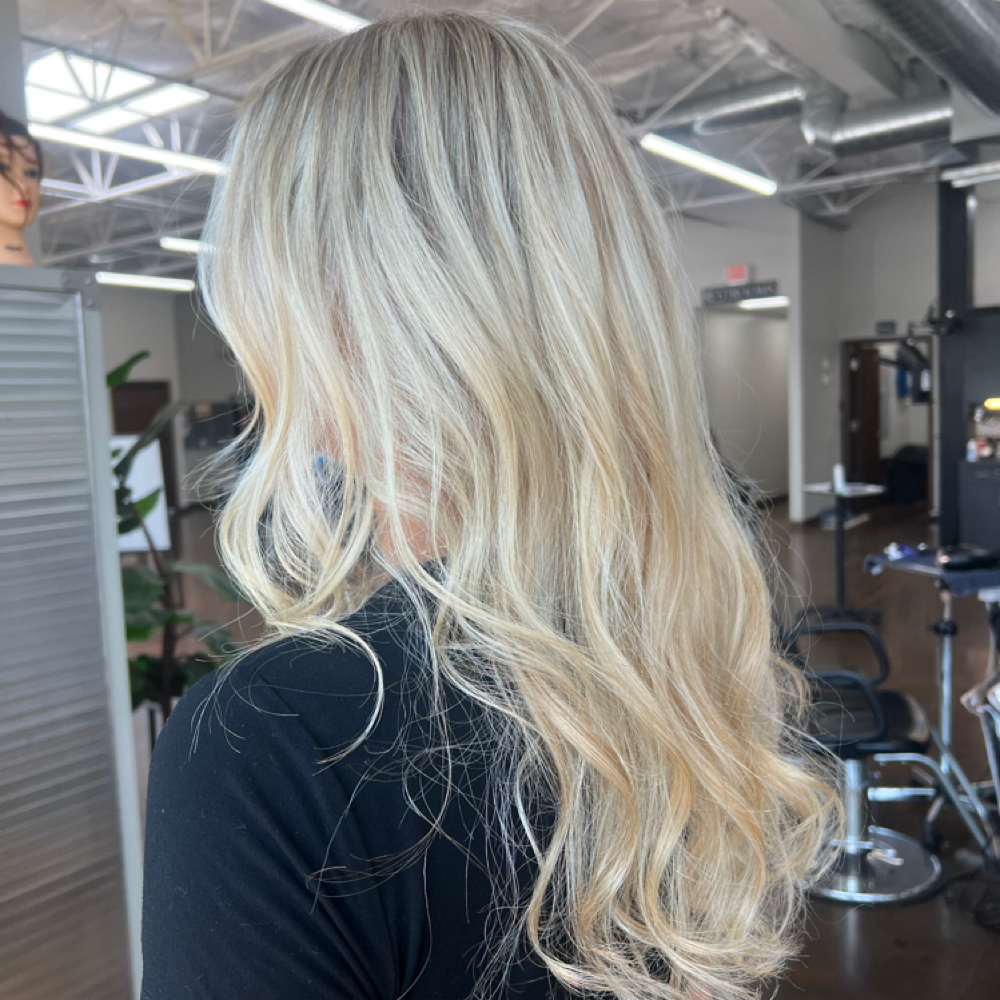 Full Highlight at Beauty with Jas in Mineral Ridge, OH