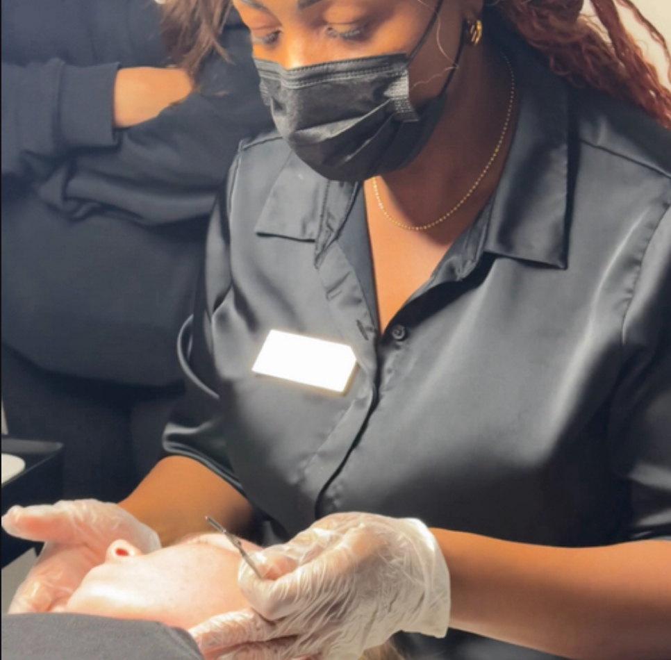 Dermaplane Training Course