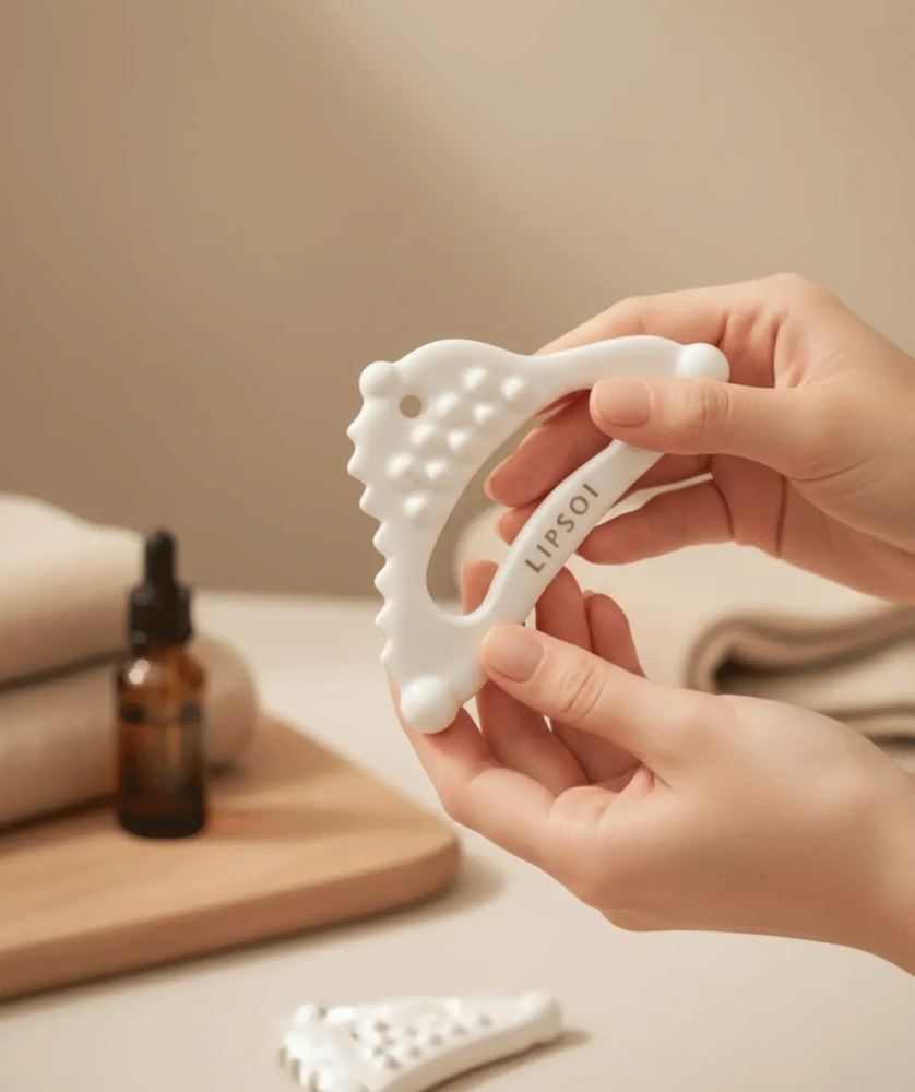 Lymphatic Lipsoi Gua Sha Massage