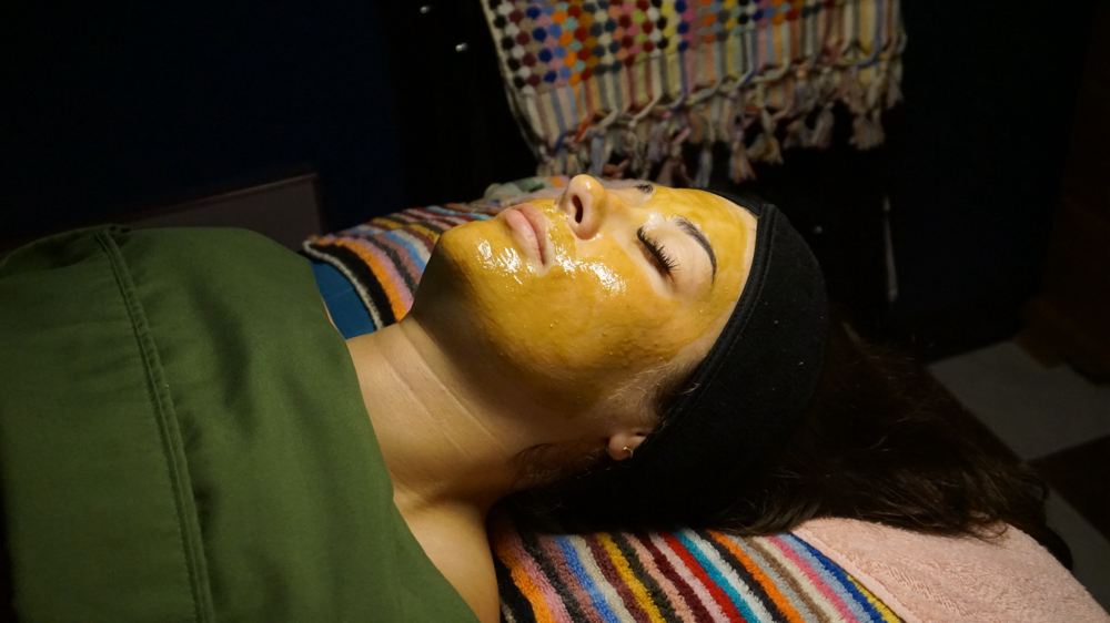 The Lapis Express Facial