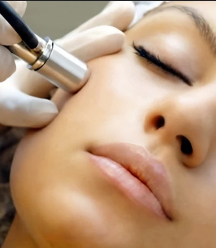 Diamond Glow Micro-Peel Treatment