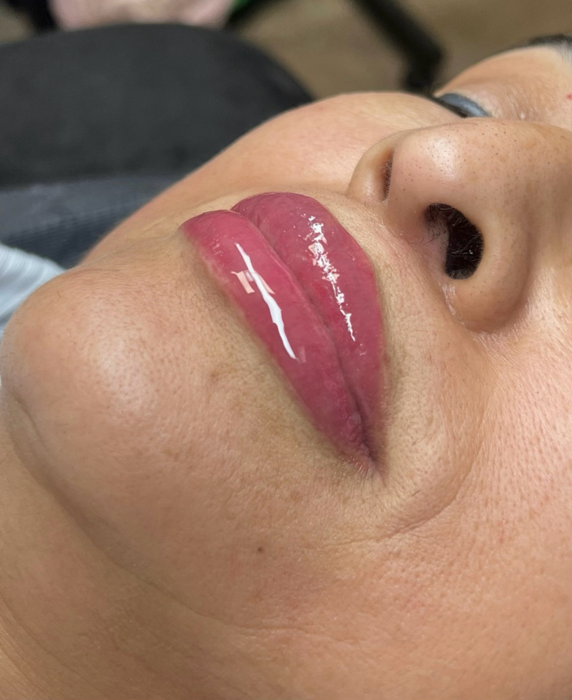 Lip Blush (2 Sessions)