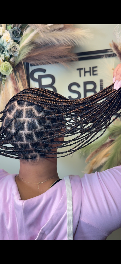 Smedium Knotless Braids