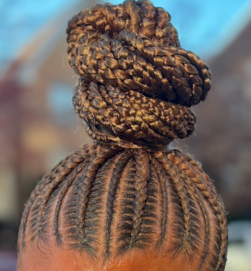 Medium Ponytail